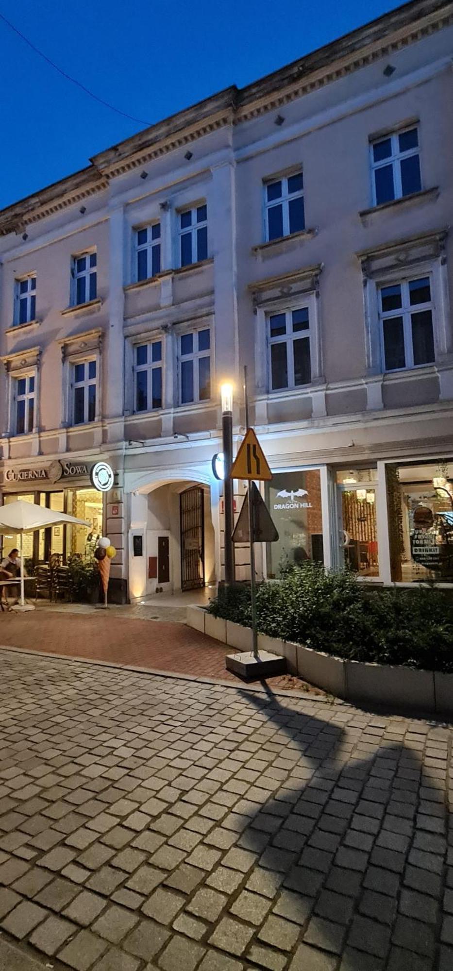 Rezydencja Marzec Gniezno Exteriör bild